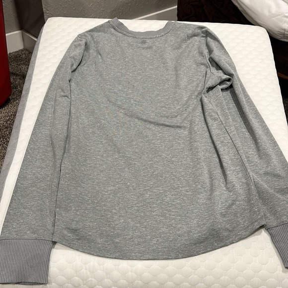 Athleta Girl long sleeve shirt - Picture 2 of 6